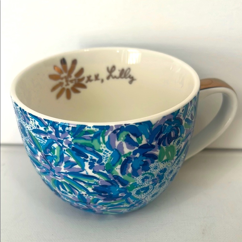 💥3/10 Sale - Lilly Pulitzer Blue Floral Mug
